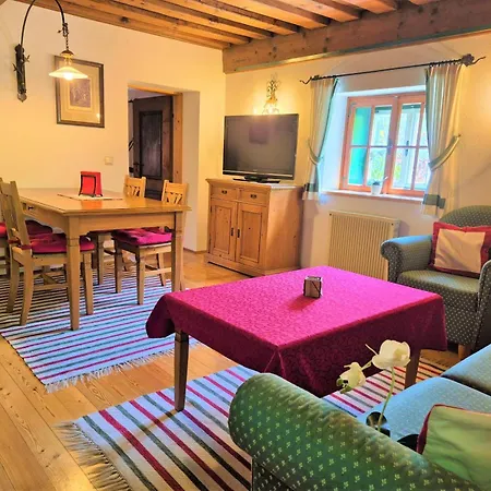 Ferienlounge Bluntausee Apartment Golling an der Salzach